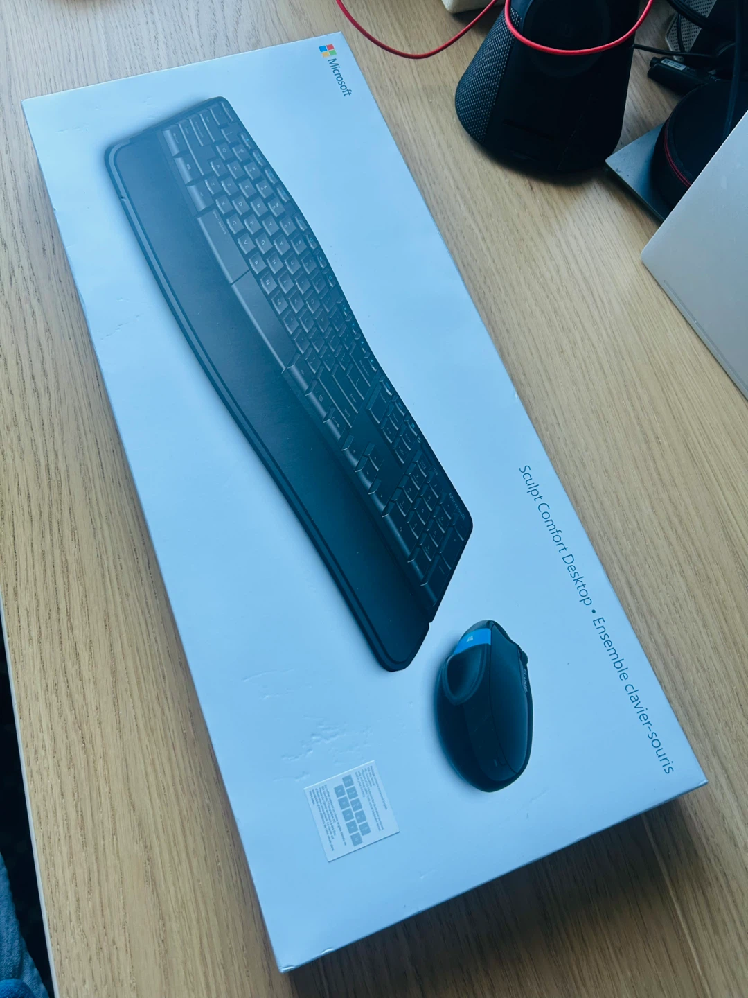 Microsoft Sculpt Comfort Desktop Wireless Keyboard and Mouse