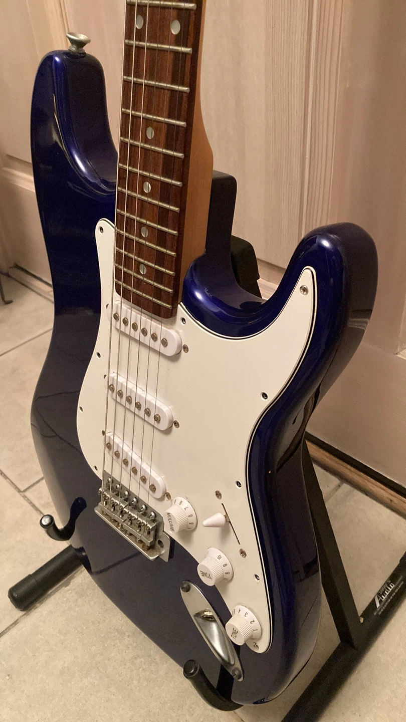 Aria SGT  Series Stratocaster & Line 6 Spider IV Guita - photo 5