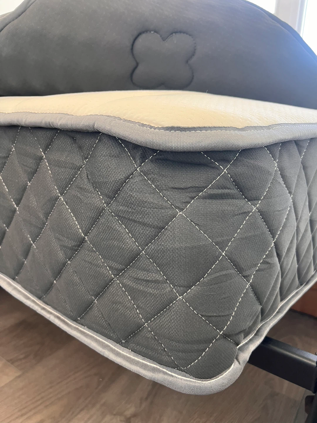 Full/Double mattress - photo 3
