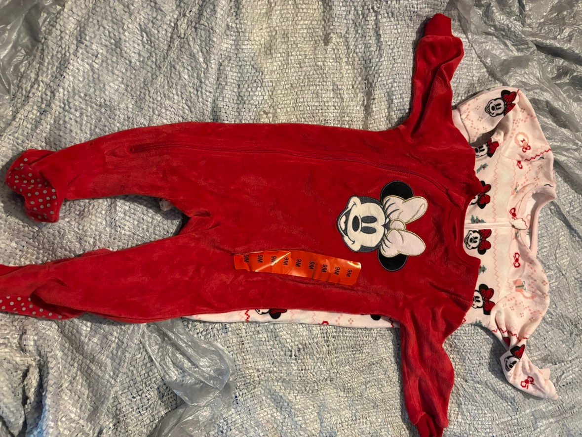 NWOT Disney Minnie Mouse Baby Sleepers 9M