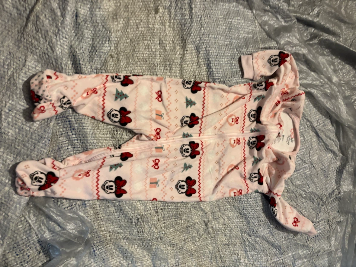 NWOT Disney Minnie Mouse Baby Sleepers 9M - photo 2