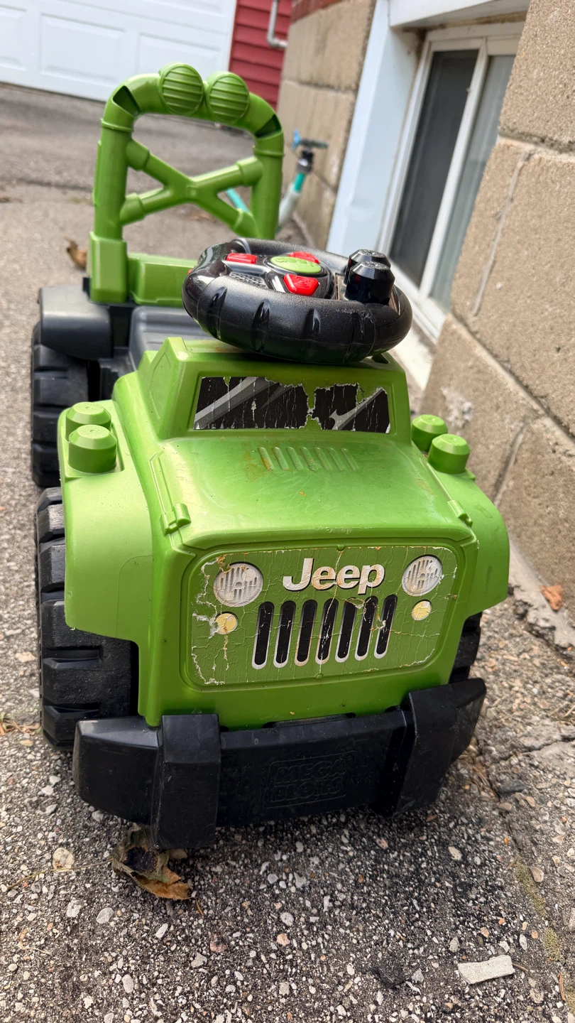 Mega Bloks Jeep Ride-On Toy
