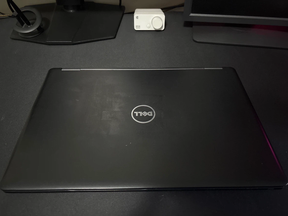 Dell Precision 3520 Xeon 16GB 256GB SSD IPS Win11 Pro - photo 2