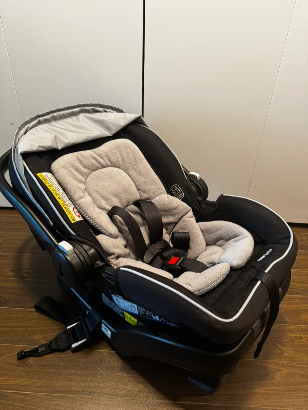 Graco SnugRide 35 Lite LX Infant Car Seat - photo 2