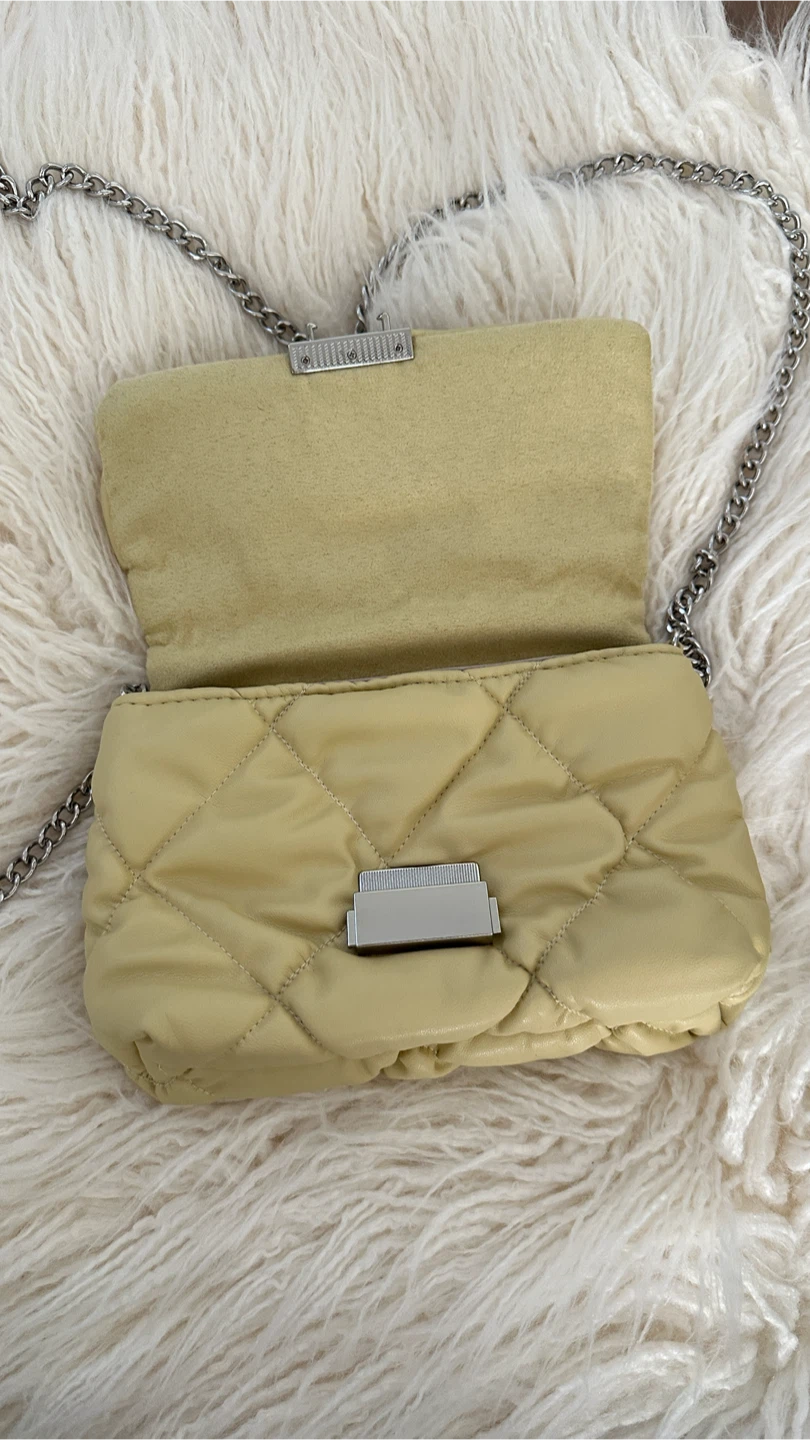 H&M Yellow Quilted Chain Shoulder Bag - photo 2
