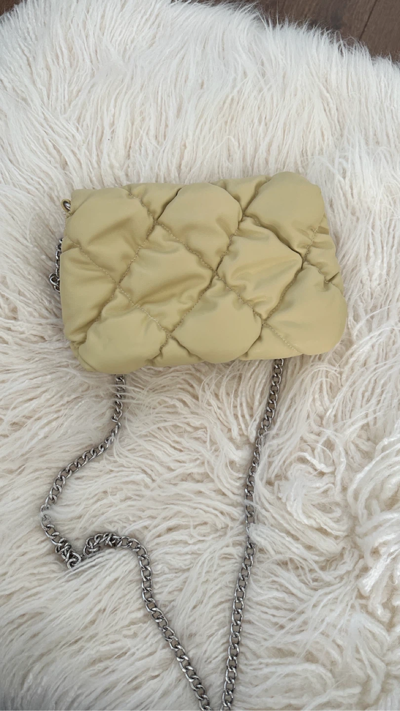 H&M Yellow Quilted Chain Shoulder Bag - photo 4