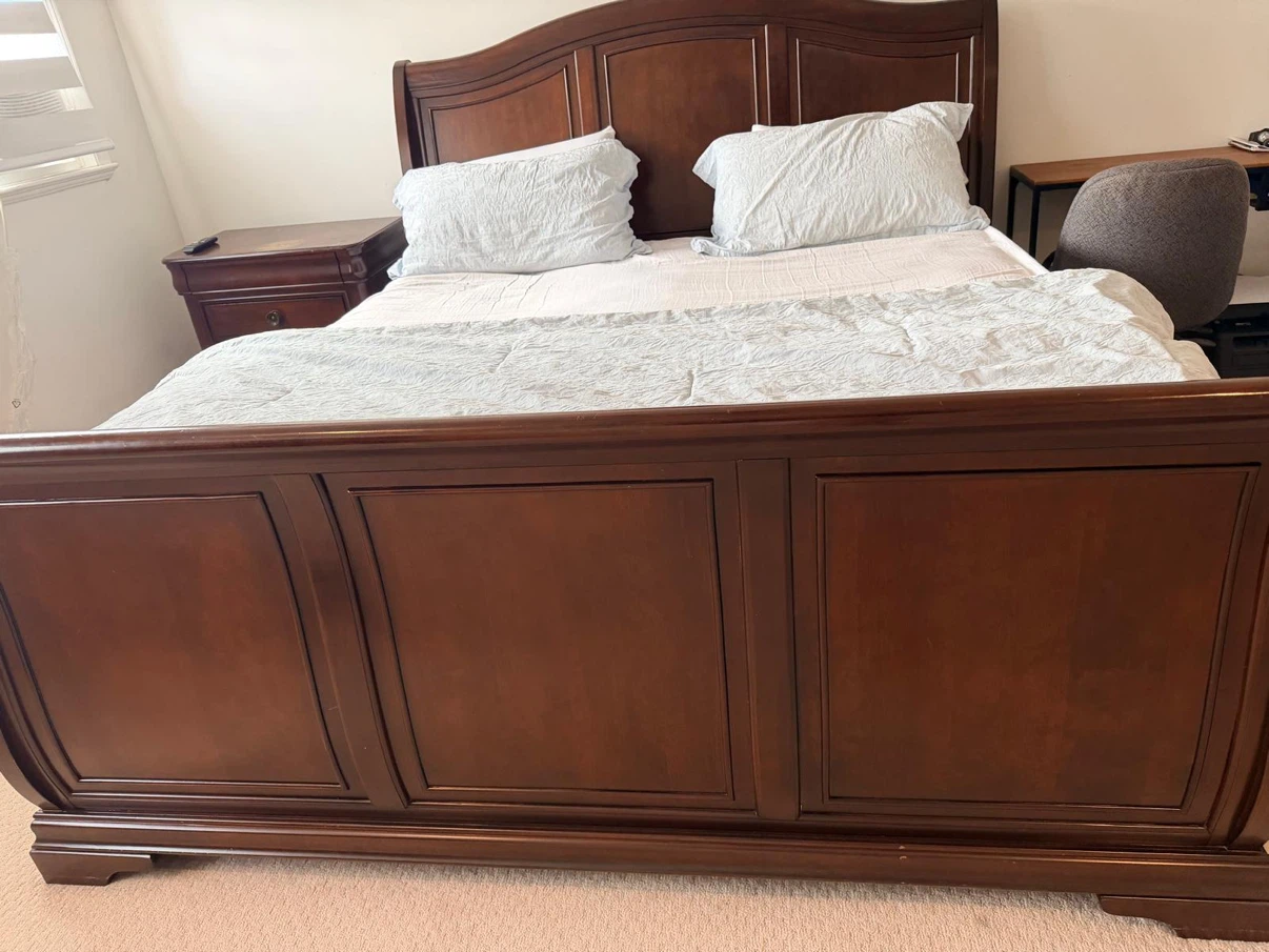 King Size Bedroom Set – Bed, Dresser, Mirror, Nightstand & Chest - photo 2