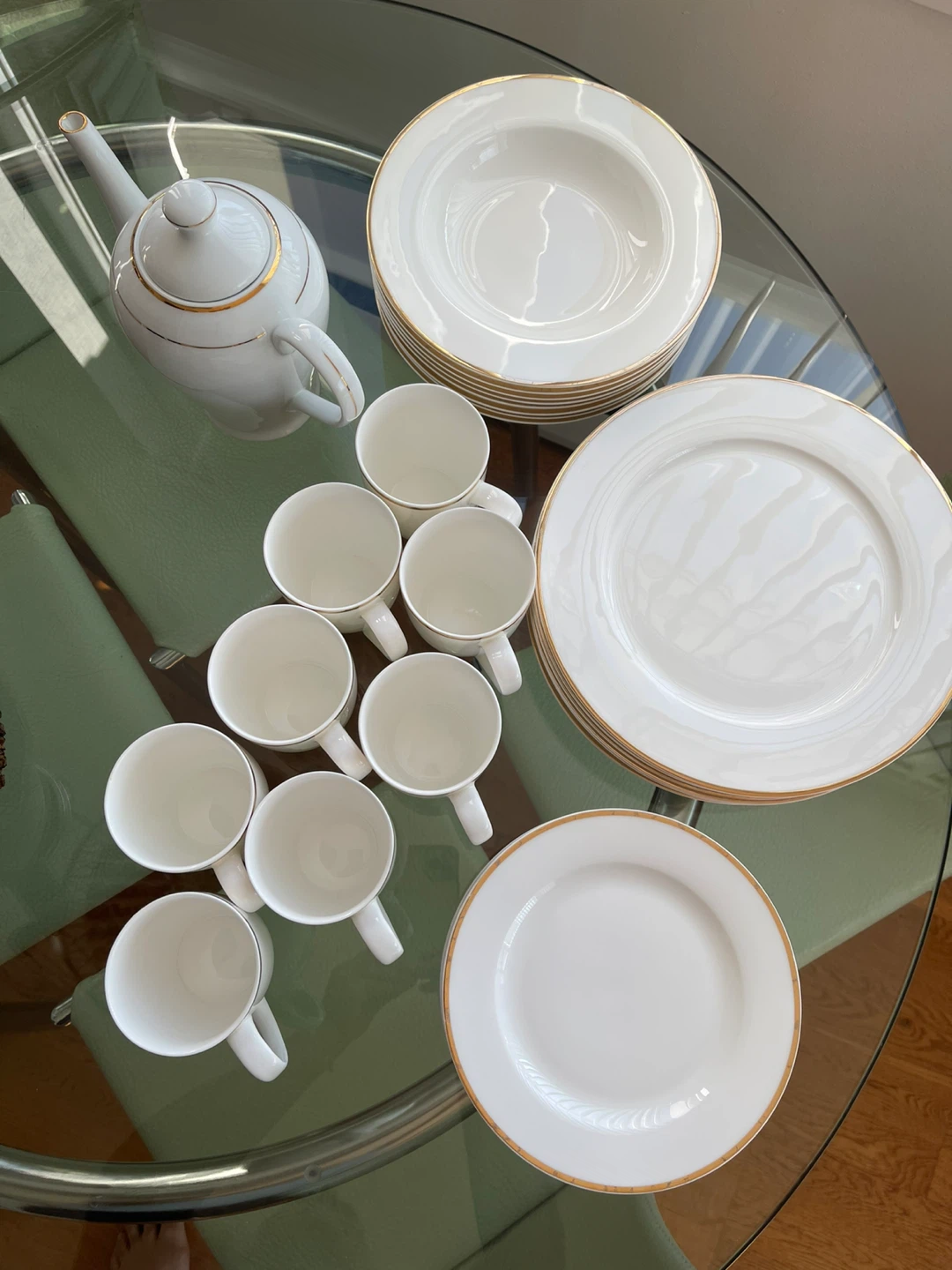 White and Gold Trim Dish Set 8 - photo 4