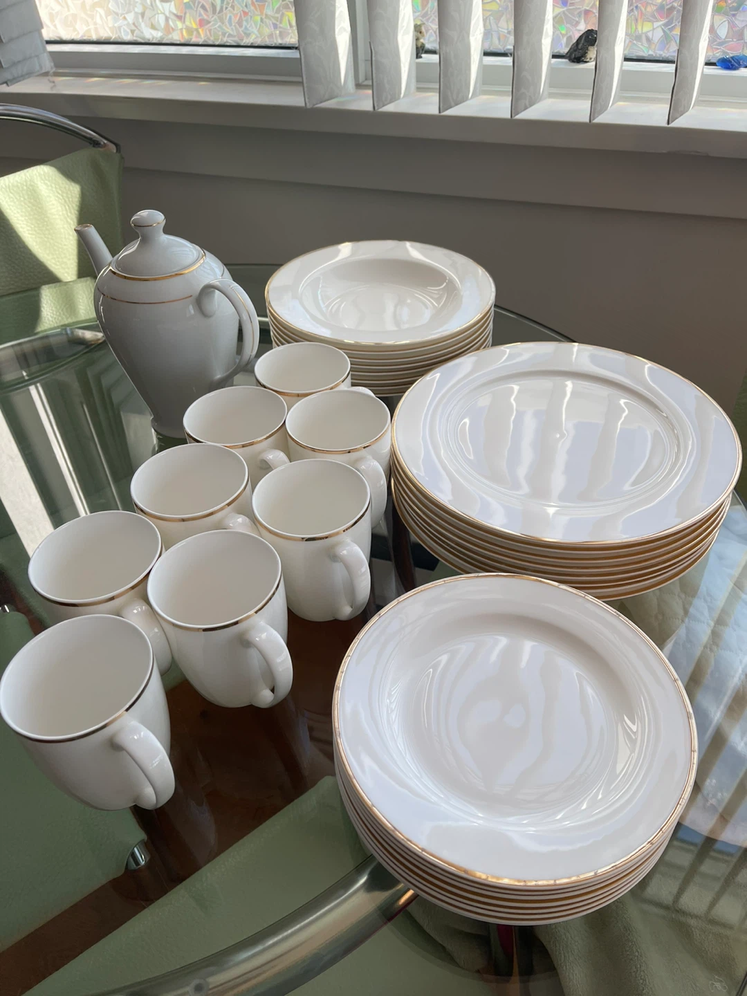 White and Gold Trim Dish Set 8 - photo 2