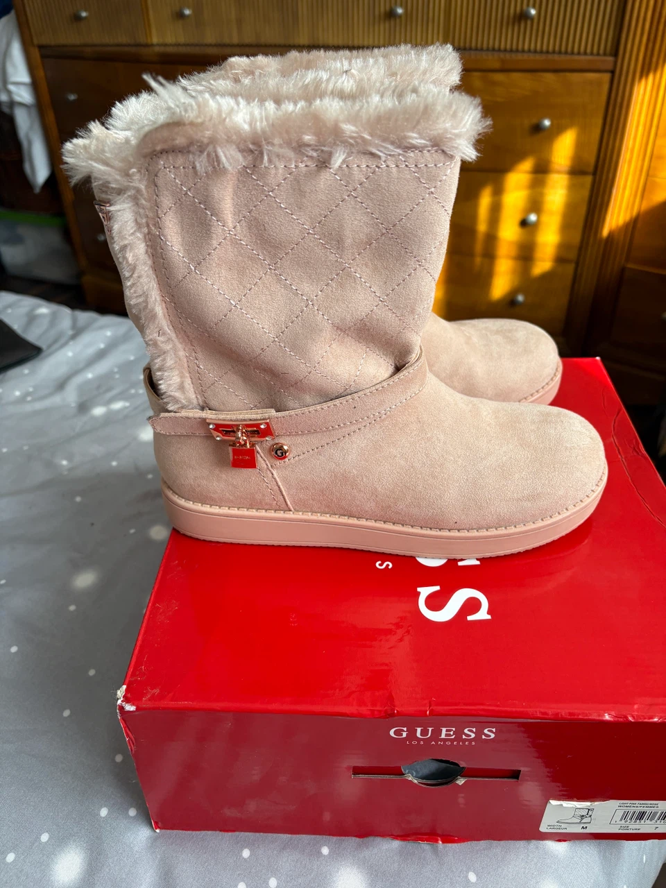 Guess Light Pink Boots Size 7 - photo 2