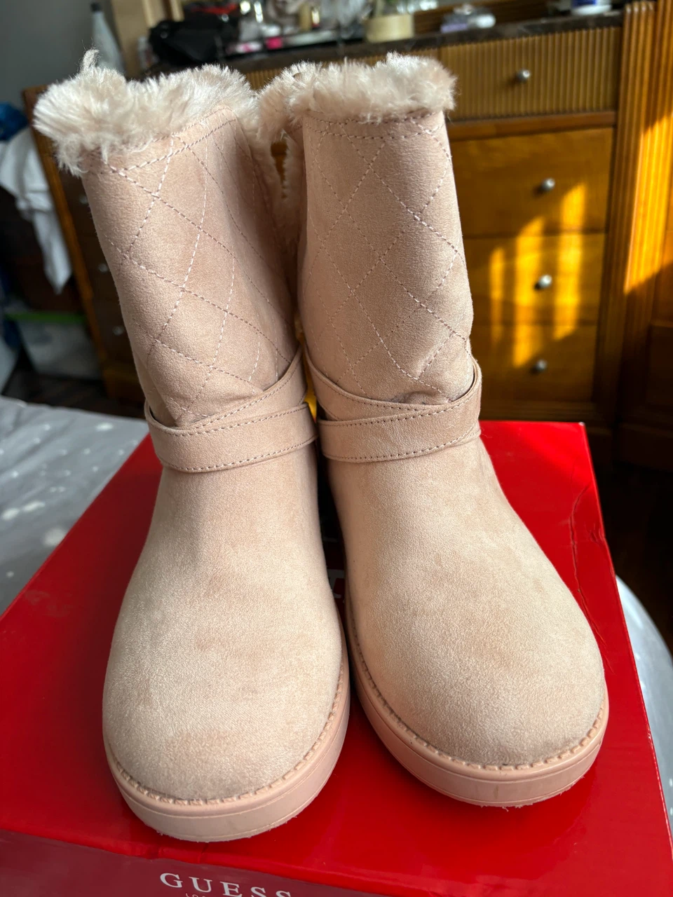 Guess Light Pink Boots Size 7 - photo 3