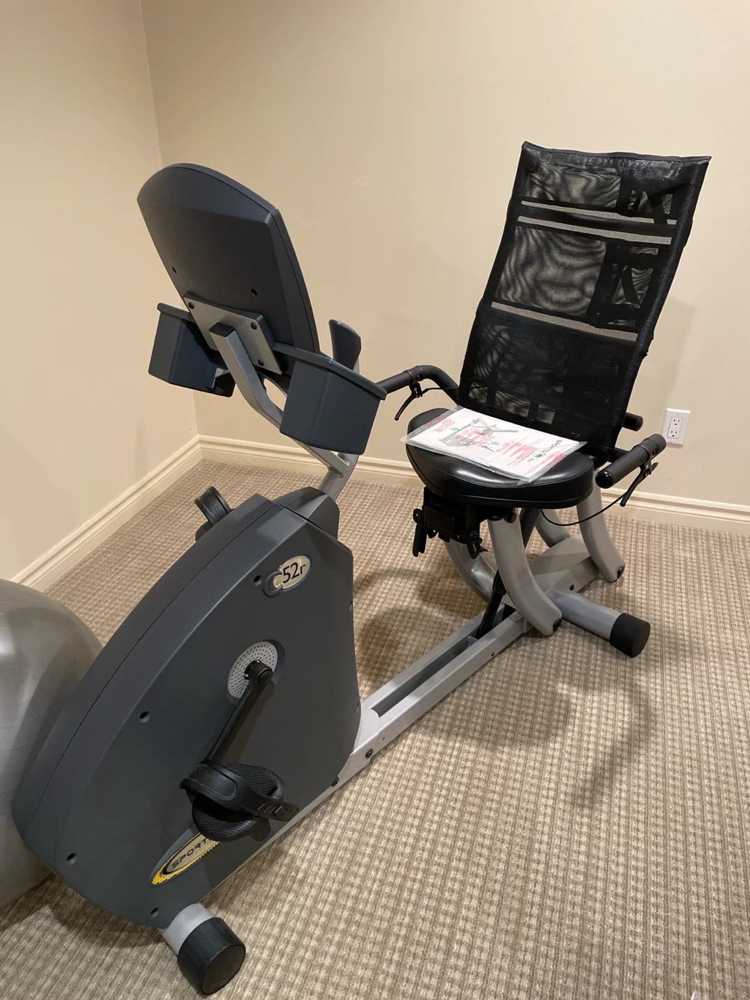 SportsArt C52r Recumbent Exercise Bike