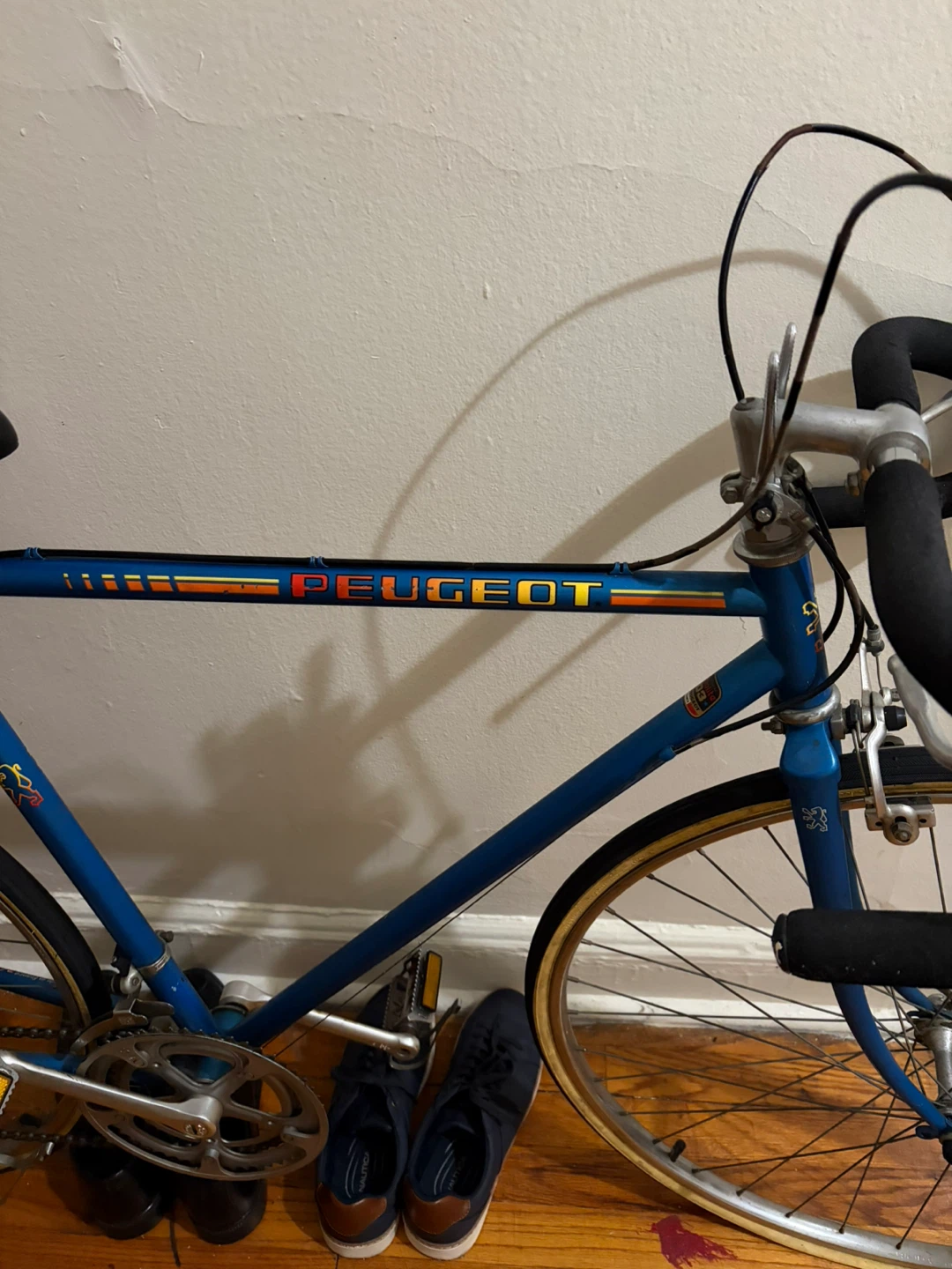 Vintage Peugeot Road Bike - photo 2