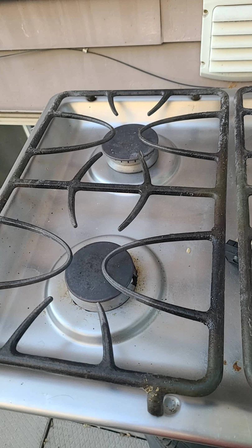 GE 4-Burner Gas Cooktop - photo 4