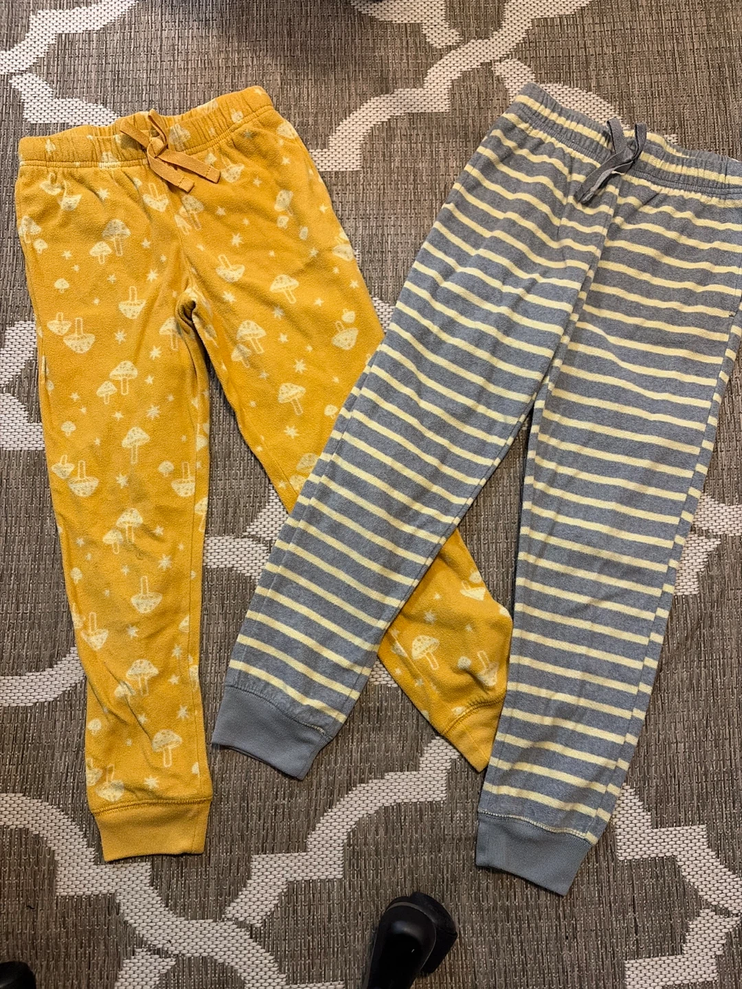 Two pairs of old navy pants size 8