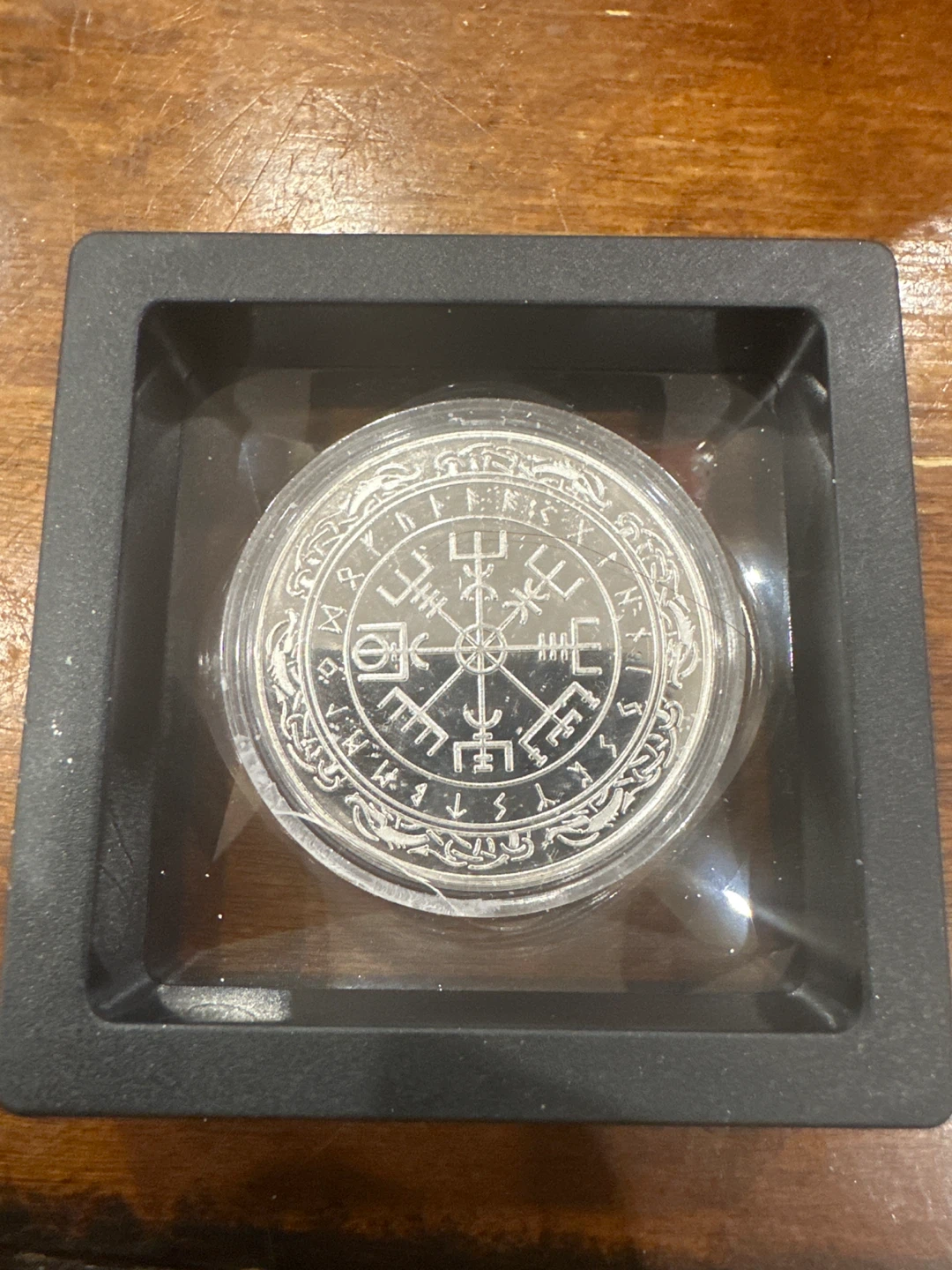 Viking Vegvisir Commemorative Coin - photo 2