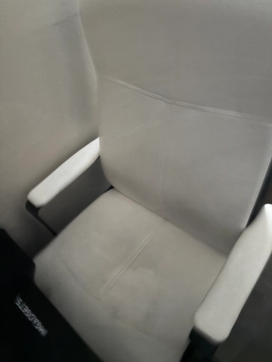 3 chairs free - photo 4