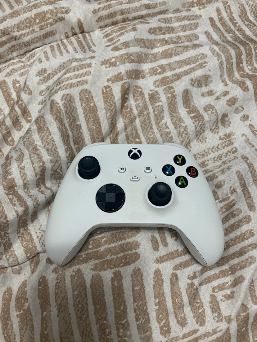 Xbox Wireless Controller - White (No cover at back)