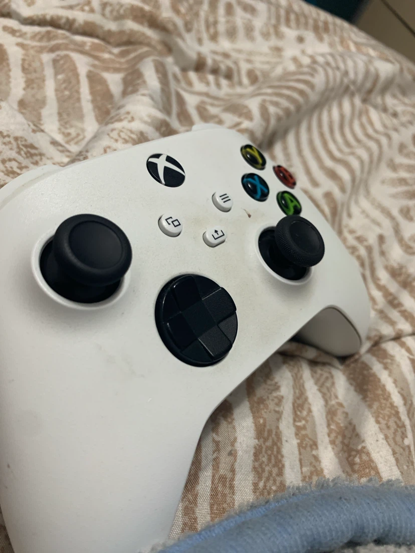 Xbox Wireless Controller - White (No cover at back) - photo 5