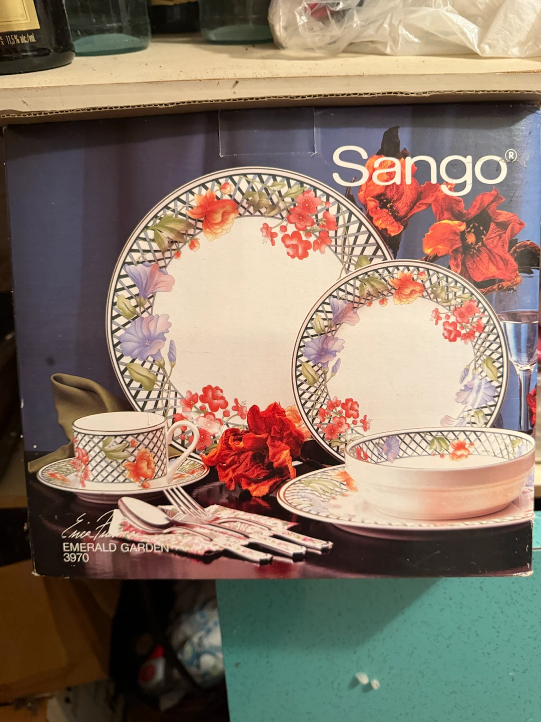 Sango Emerald Garden 20-Piece Dinnerware Set