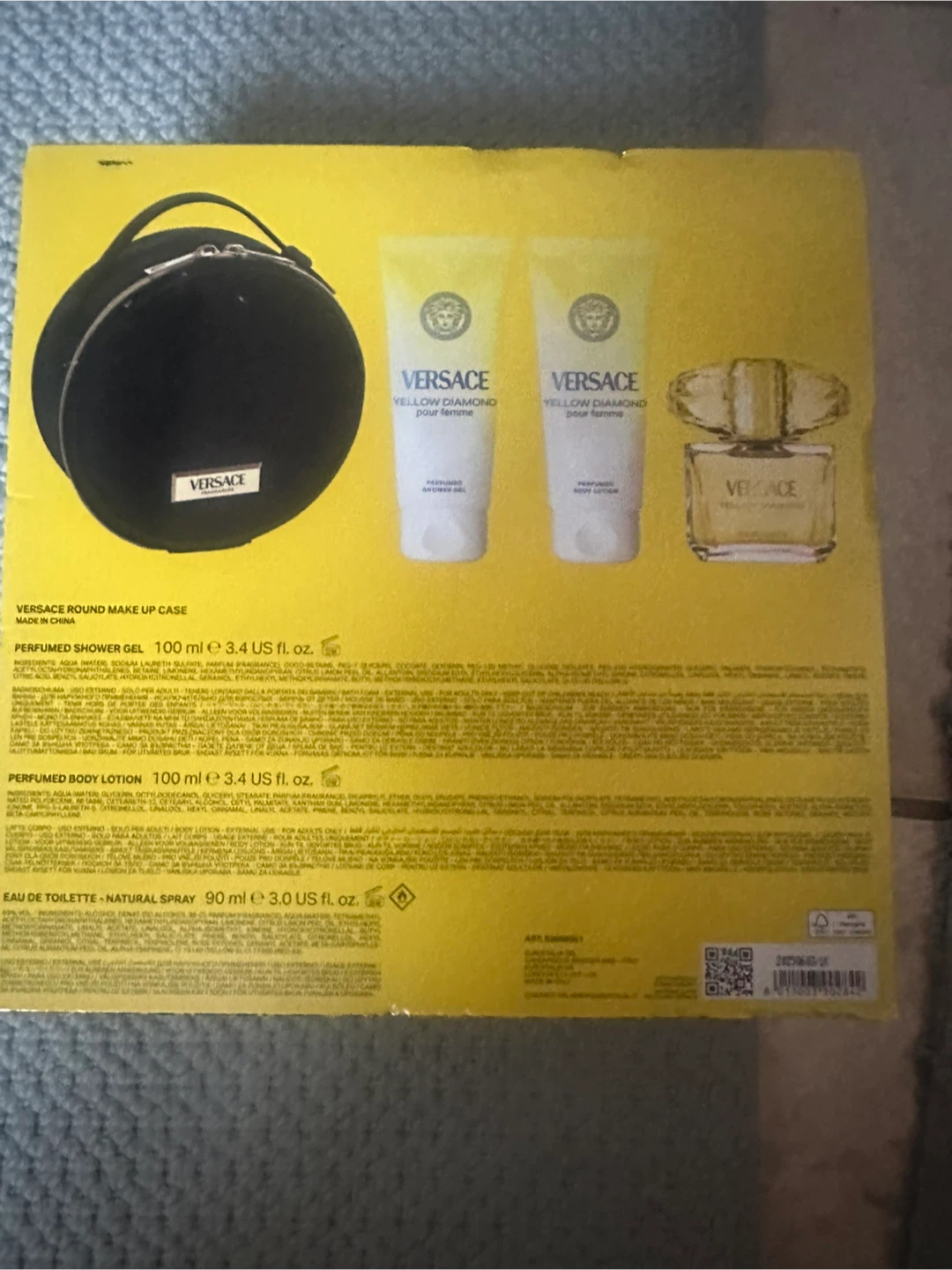 Versace Yellow Diamond Perfume Gift Set - photo 2