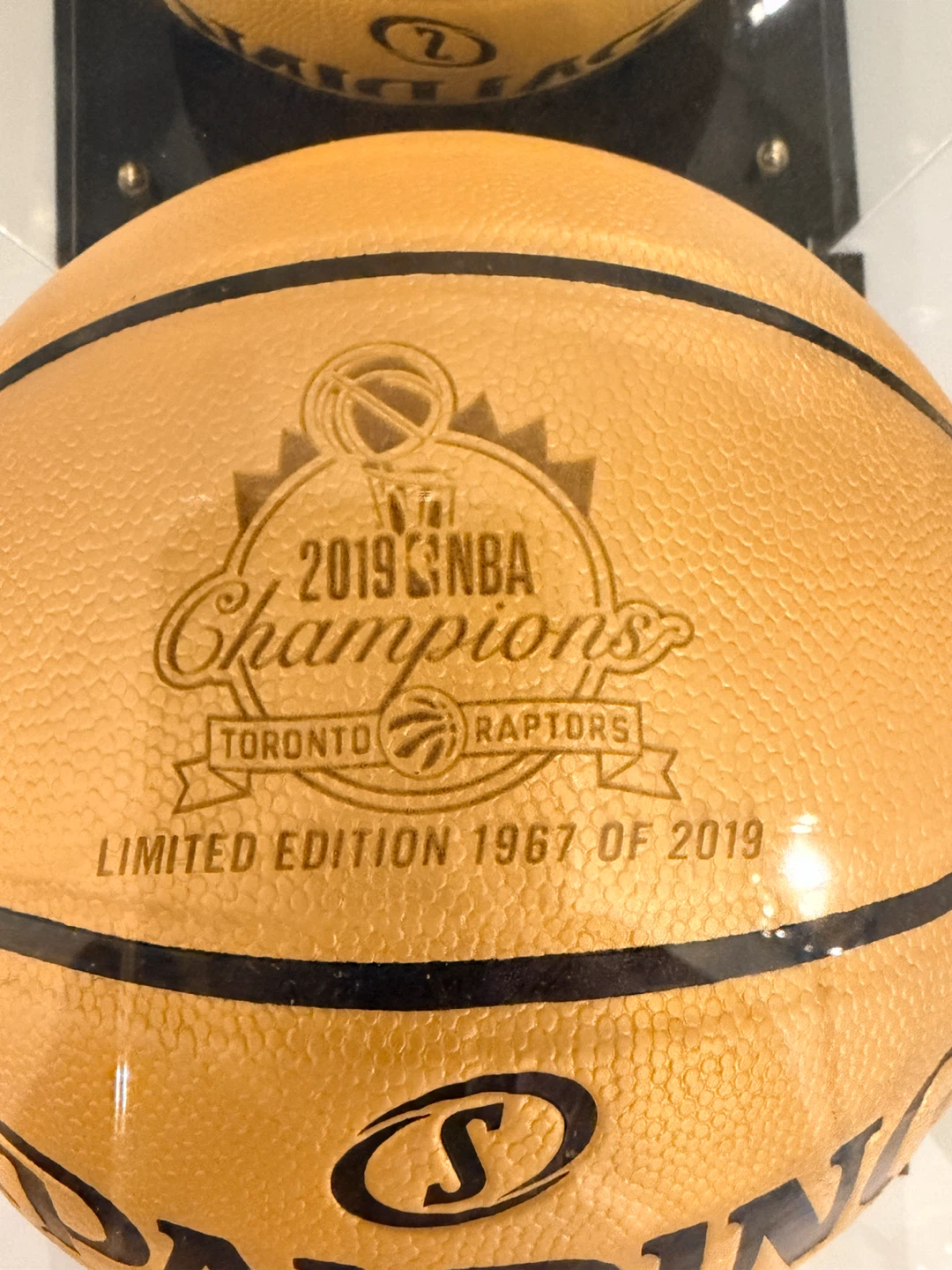Raptors 2019 NBA Champions Gold Spalding Ball 1967/2019 - photo 2