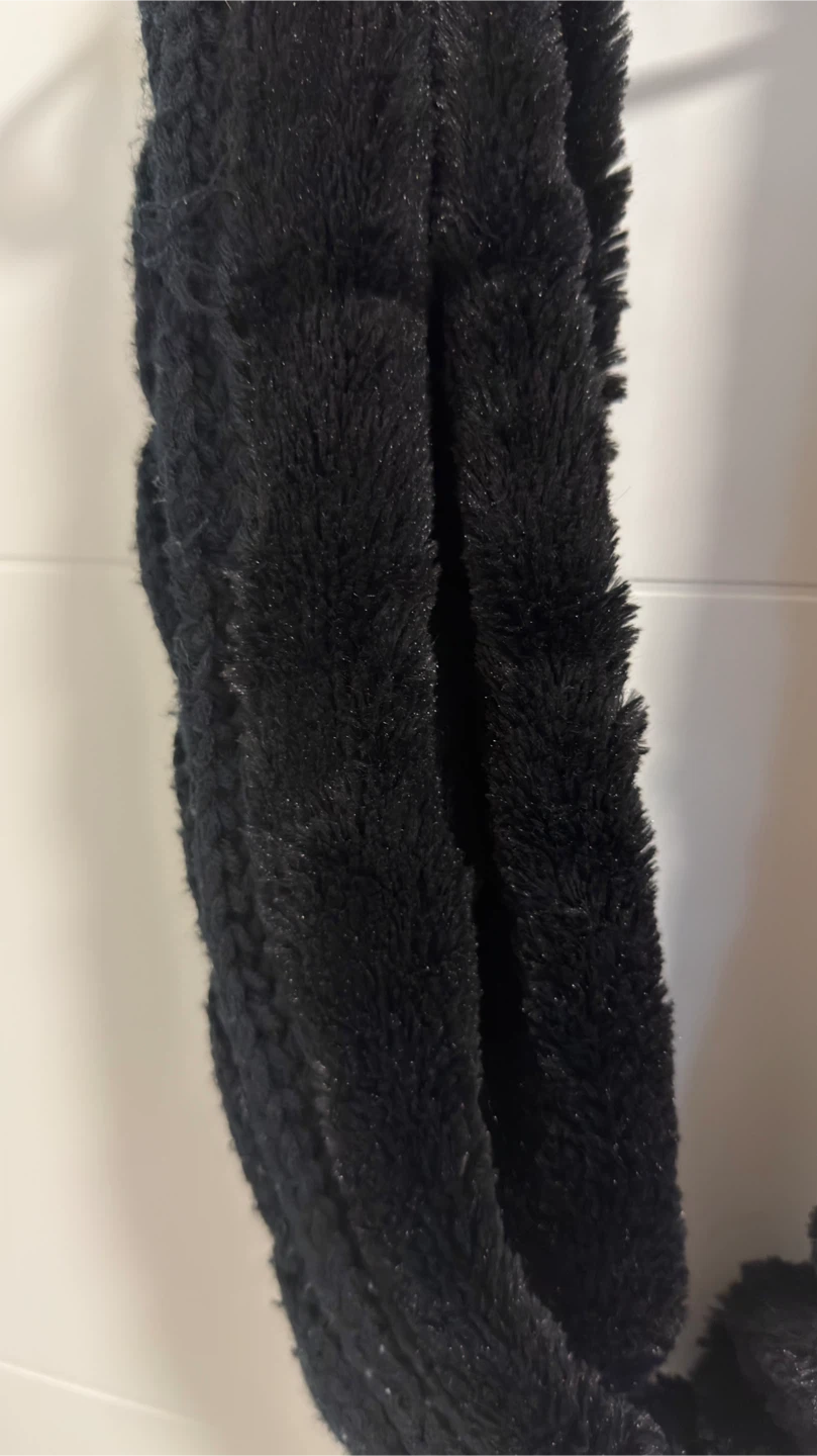 Two Infinity Scarves - photo 4