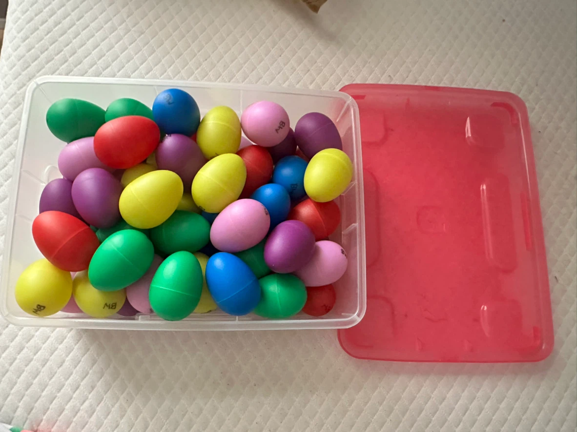 60 Egg Shakers