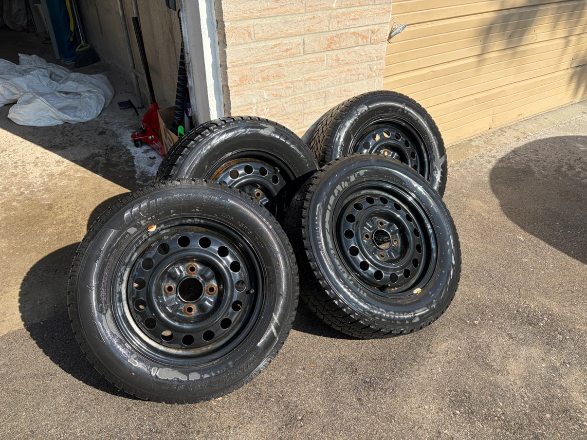 Bridgestone Blizzak Winter Tires 205/65R15 + Rims Set of 4