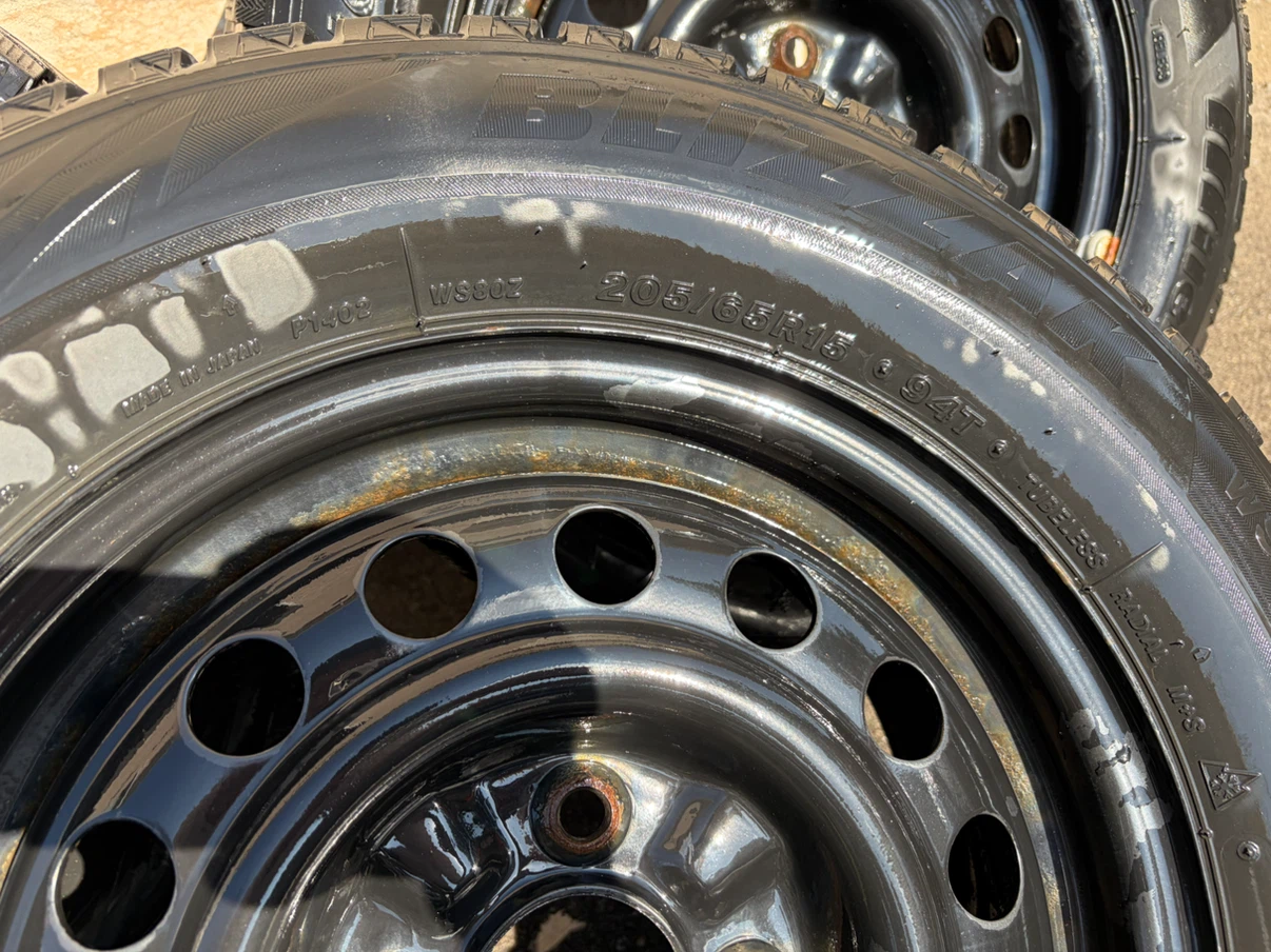Bridgestone Blizzak Winter Tires 205/65R15 + Rims Set of 4 - photo 2