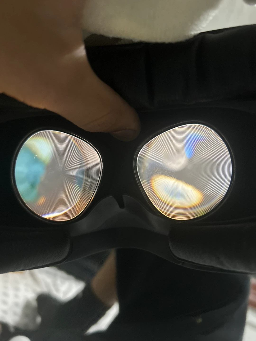 Meta Quest 2 VR Headset with Controllers - photo 5