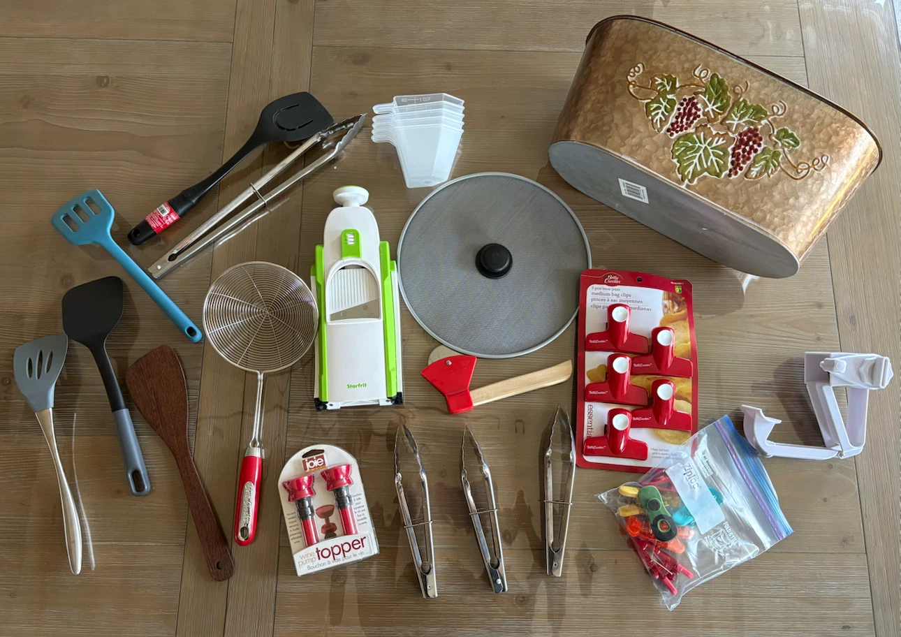 Kitchen Utensil Collection with Storage Bin
