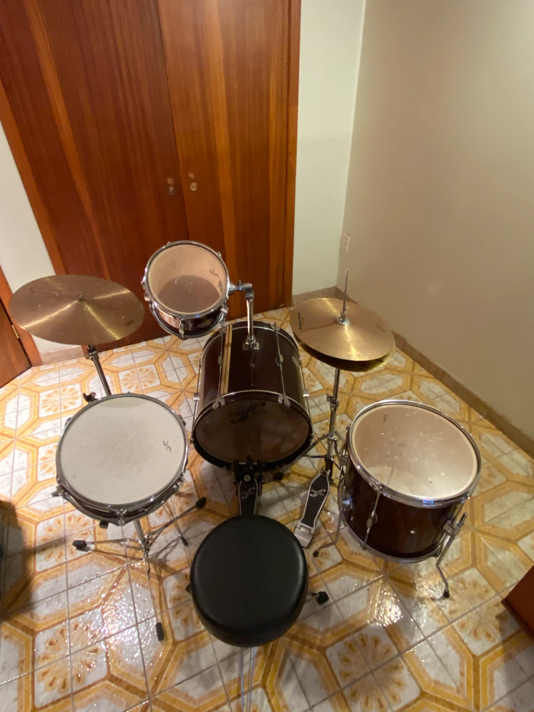First Act Drum Set - photo 3