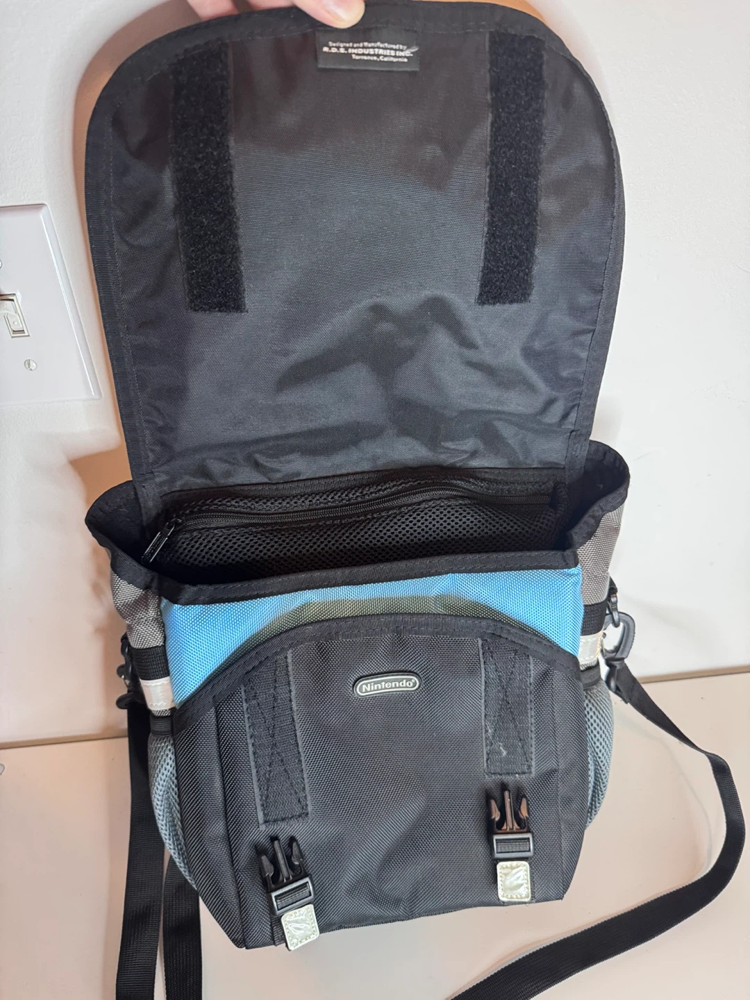 Nintendo Wii Messenger Carry Bag - photo 3