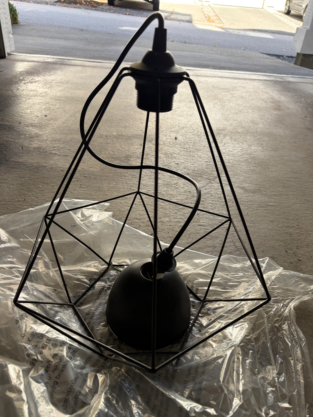Black Wire Geometric Pendant Light