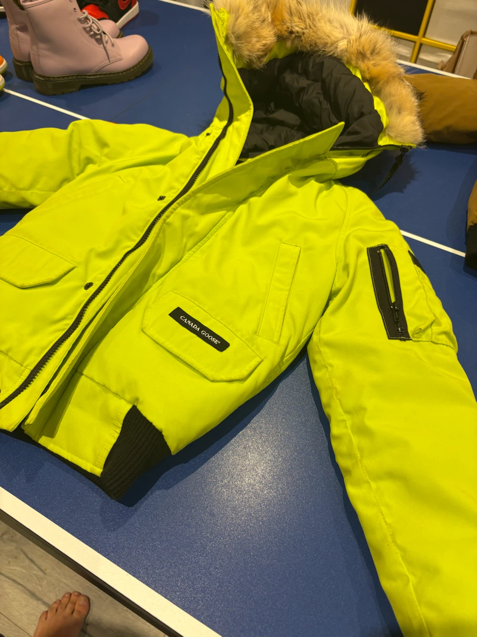 Canada Goose Jacket Neon Yellow - photo 2