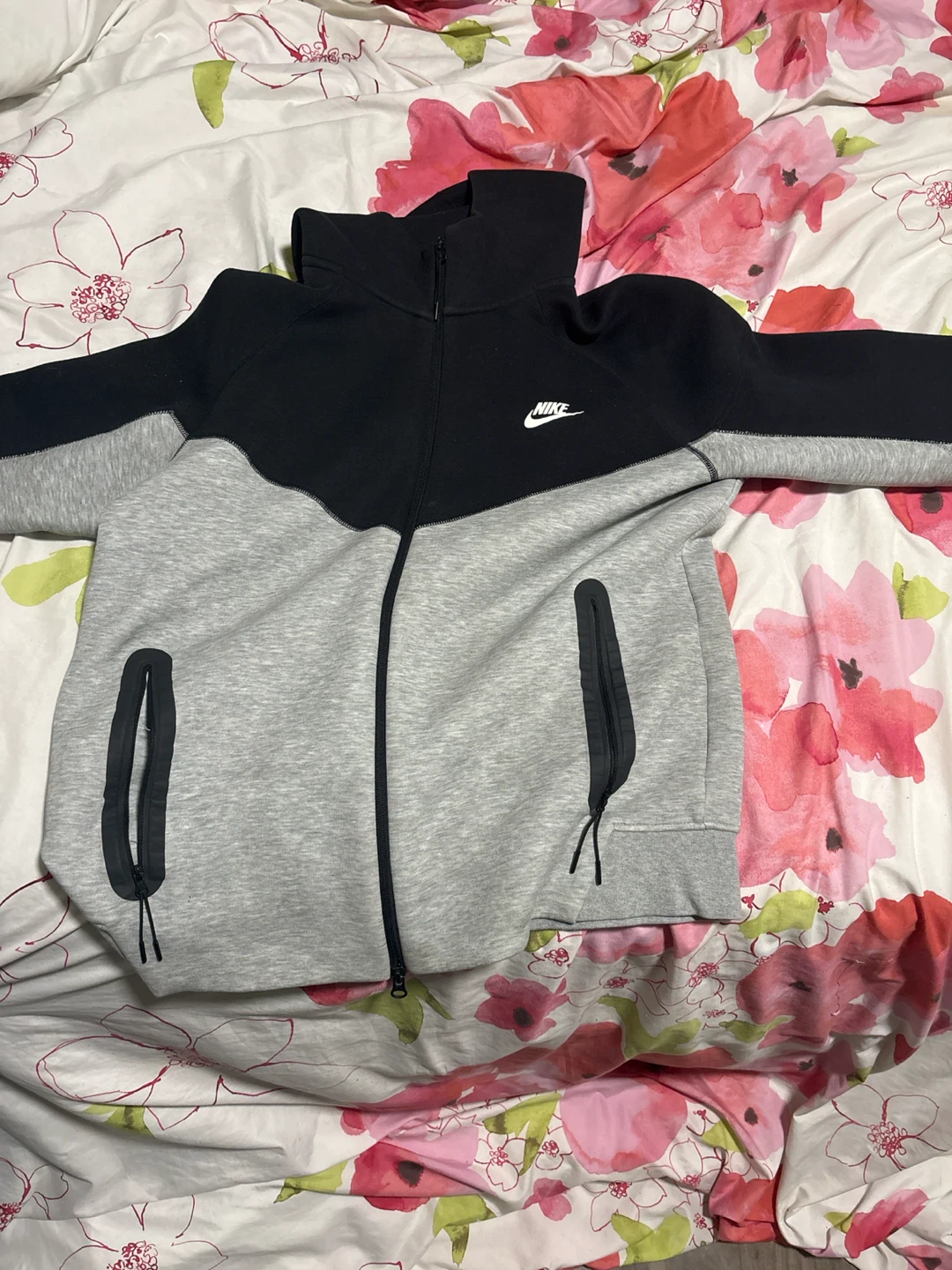 Nike Tech Fleece Full-Zip Hoodie