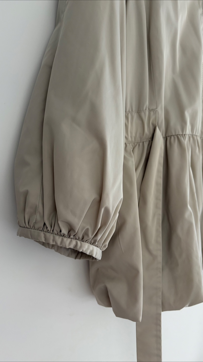 Banana Republic beige zip-up jacket - photo 2