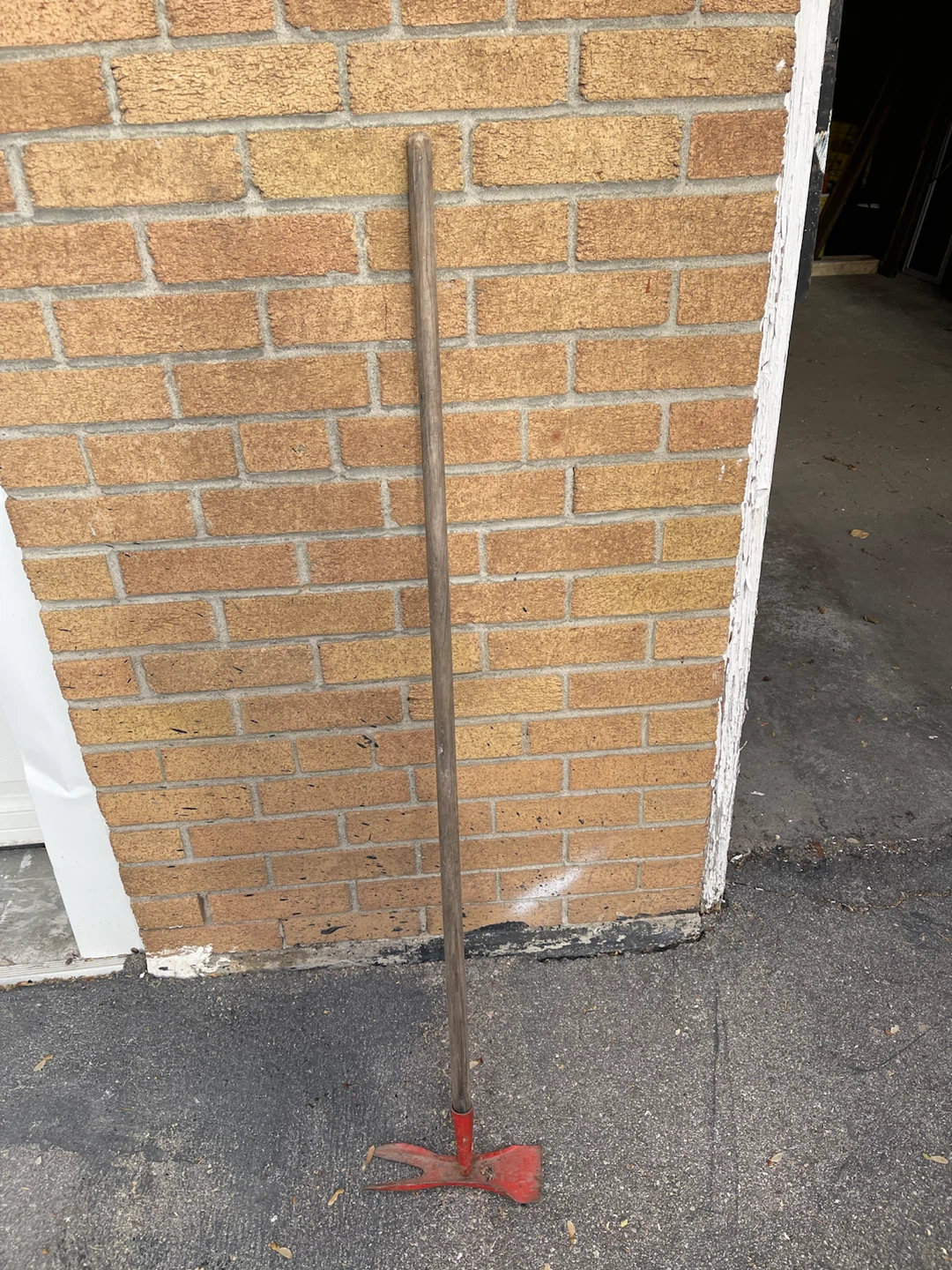 Garden Hand Hoe with Wooden Handle