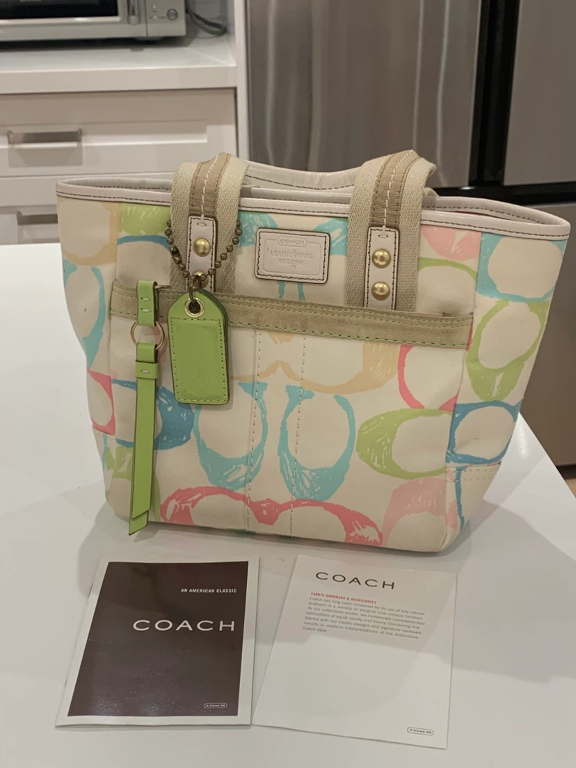 🩷💜💙💚 Coach Multicolour Scribble Signature Tote Bag 🩷💚💜💙