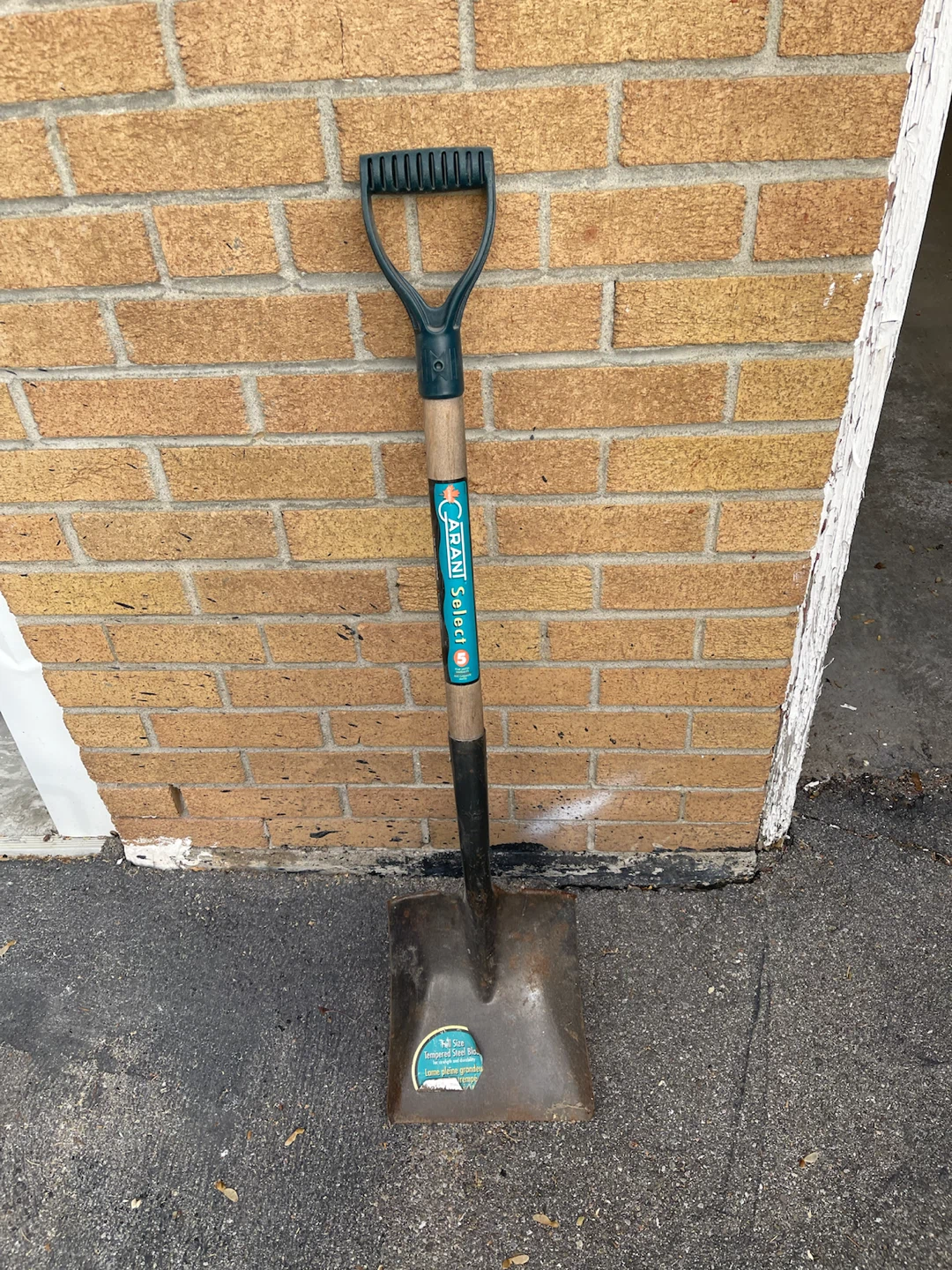 Garant Select Full Size Square Point Shovel