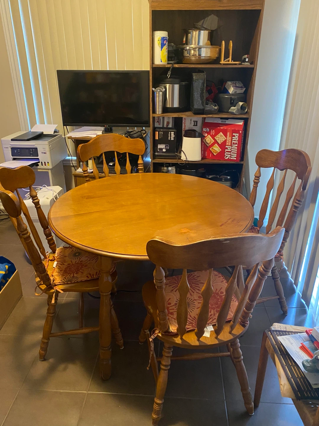Round Wooden Dining Table with 4 Chairs - photo 2