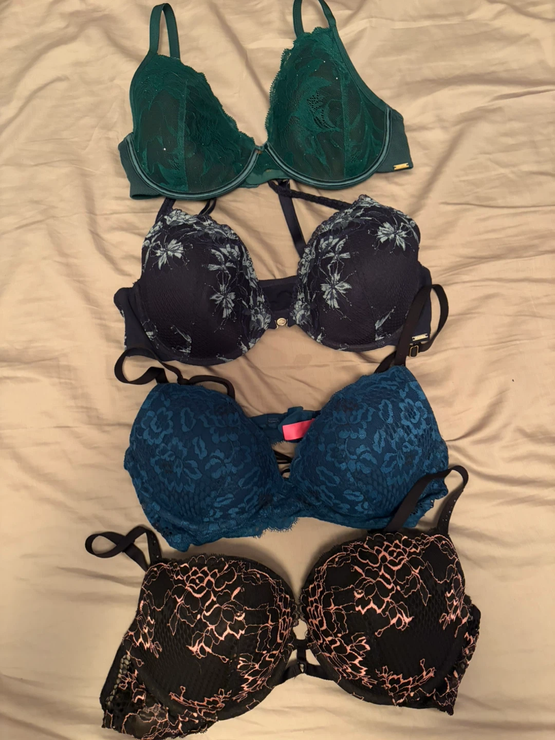 La Senza bras - size 36D - 4 pack