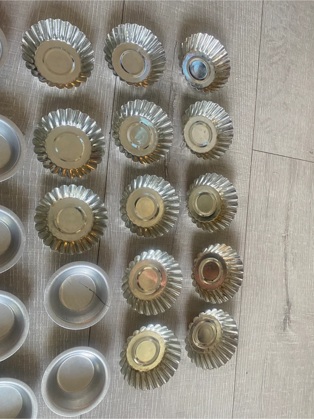 Assorted Metal Baking Tart Moulds - photo 5