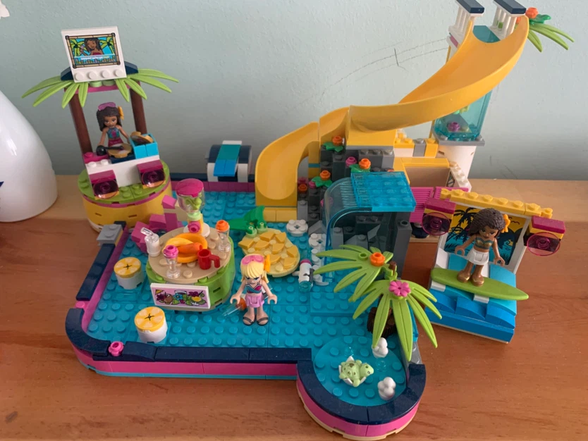 LEGO Friends Andrea’s pool party