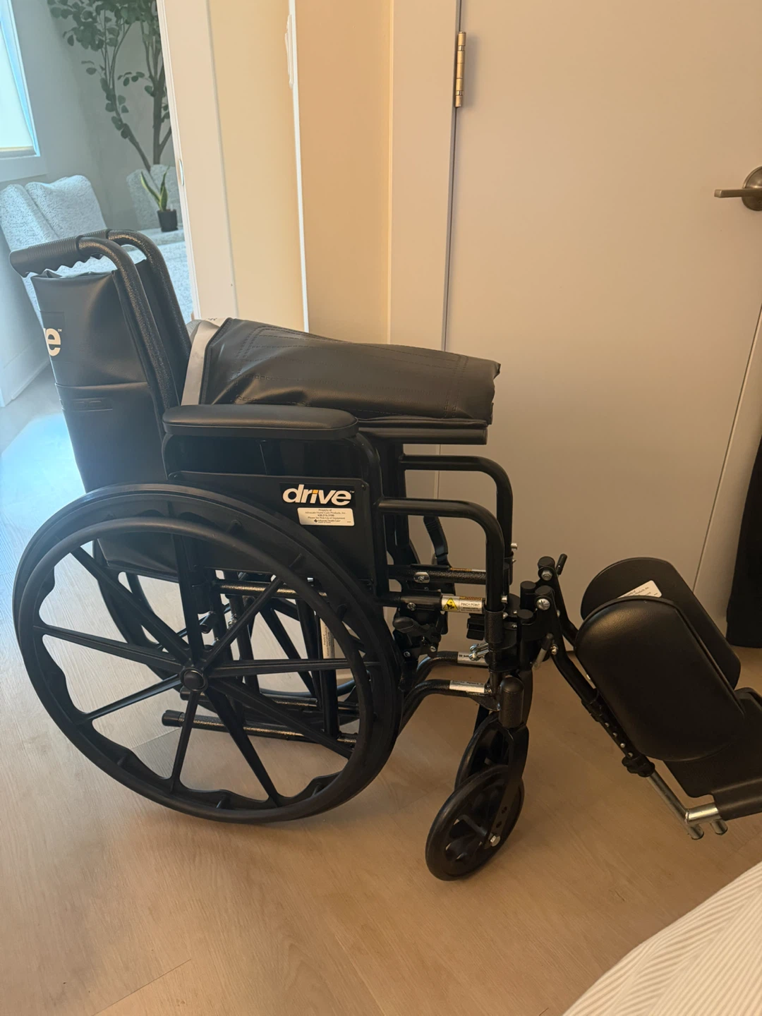 Brand New - Never used Drive Medical Wheelchair