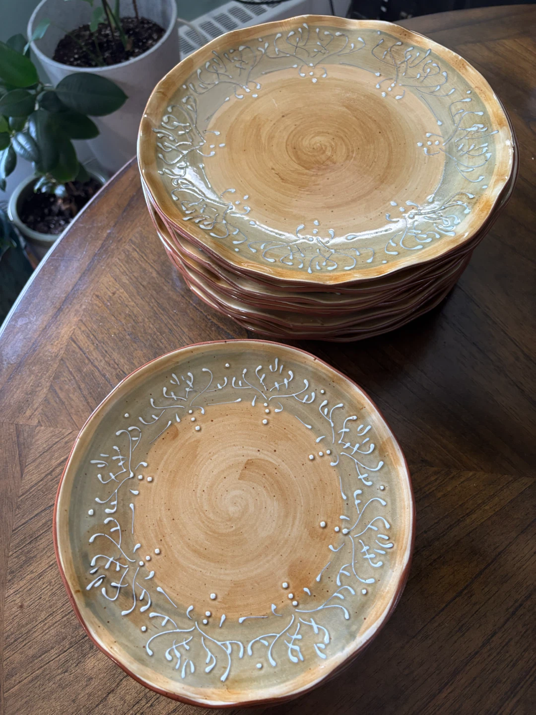 Set of 8 Decorative Ceramic Dinner Plates