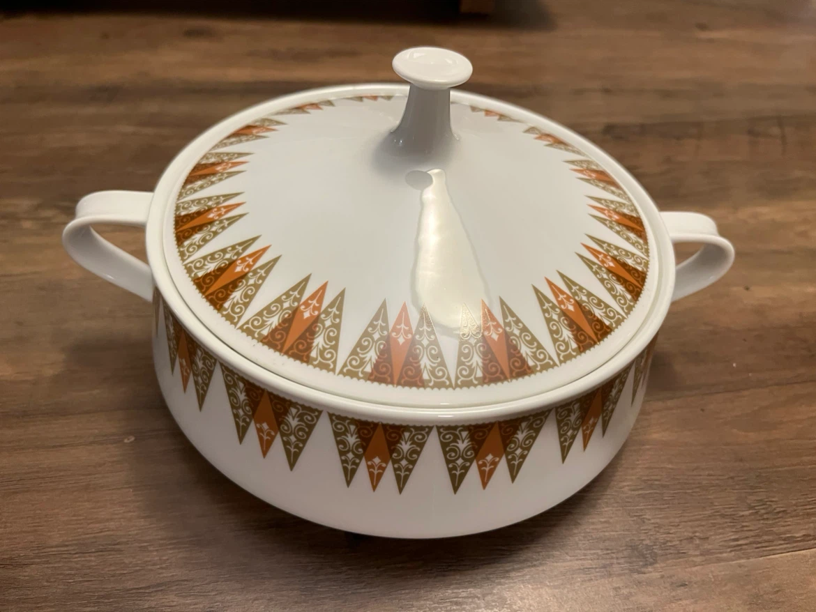 RC (Noritake) Japan Una 434 Covered Casserole Dish - photo 4