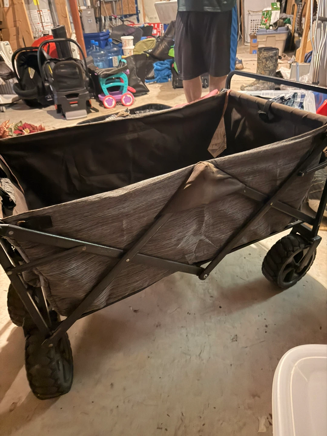 Collapsible folding utility wagon