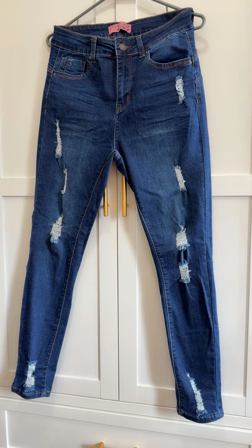 Max Jean Distressed Skinny Jeans